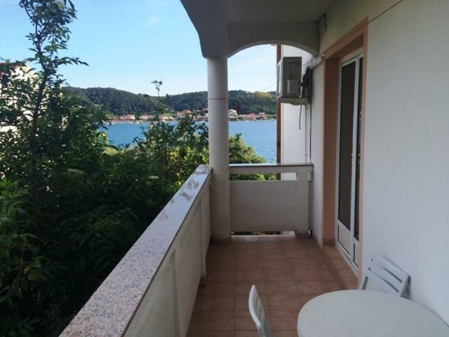 Apartman Supetarska Draga Apartment Exterior photo